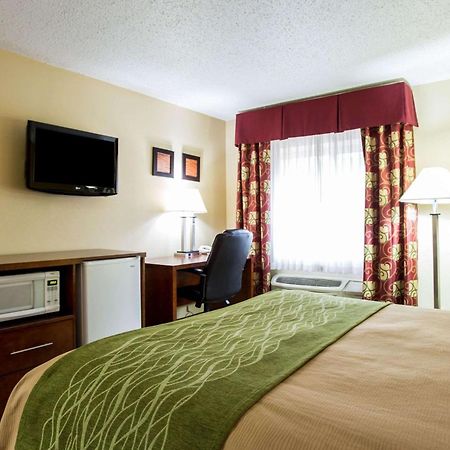 Comfort Inn Columbia-Bush River Exteriér fotografie
